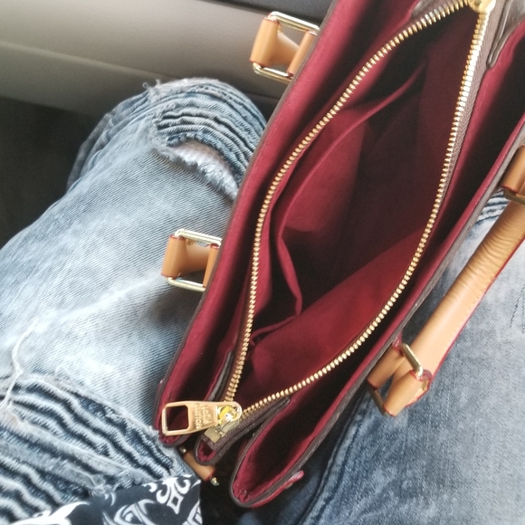 Louis Vuitton bag - Picture 3 of 3